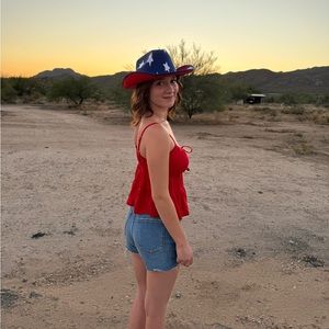 Meet your Posher, Amelia